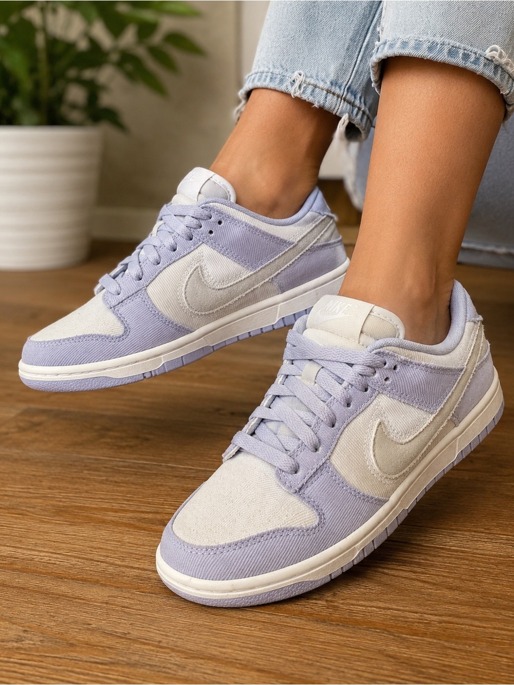 Nike Dunk Low Premium “Ghost” Corduroy Sneakers Summit White Purple Size 5.5Y